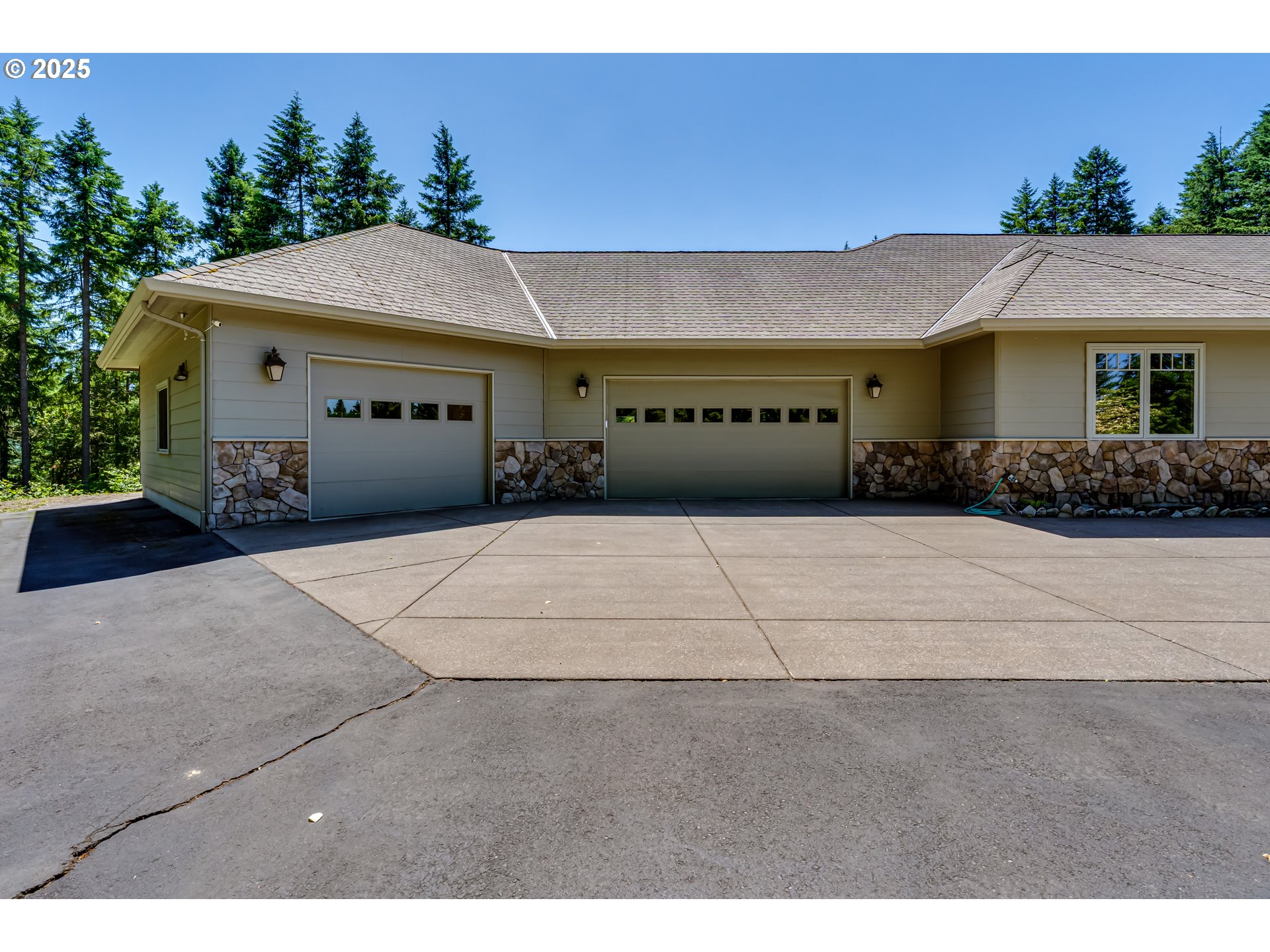 85339 Svarverud Road Eugene, OR 97405 - Photo 5 of 47 Gallery Image 5