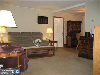 62 Quarry Road Levittown, PA 19057 - Photo 8 of 12 Living Room