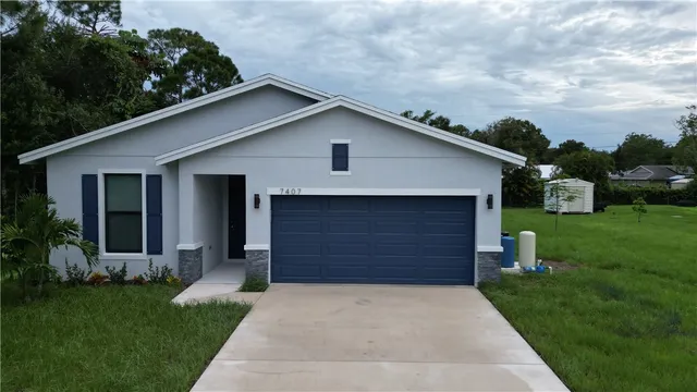 $2,450 | 7503 Belleair Avenue, Fort Pierce, FL 34951