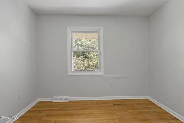 $399,000 | 859 Hereford Way, Niskayuna, NY 12309