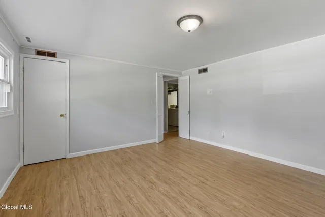 $399,000 | 859 Hereford Way, Niskayuna, NY 12309