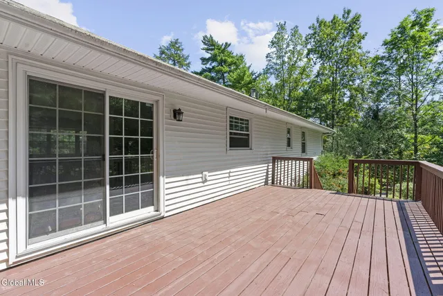 $399,000 | 859 Hereford Way, Niskayuna, NY 12309