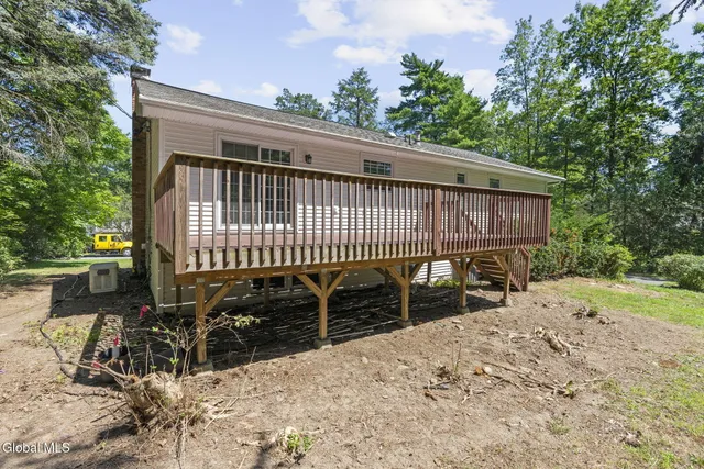 $399,000 | 859 Hereford Way, Niskayuna, NY 12309