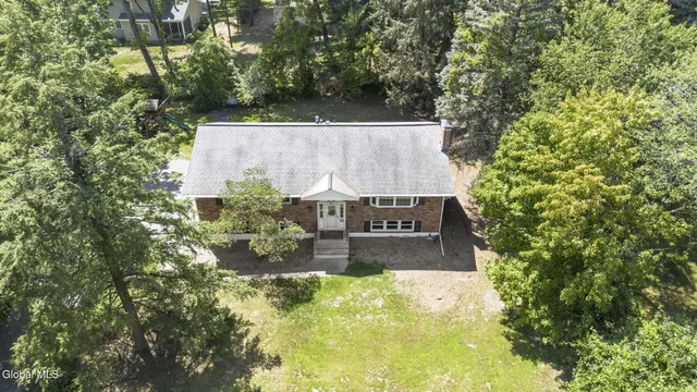 $399,000 | 859 Hereford Way, Niskayuna, NY 12309