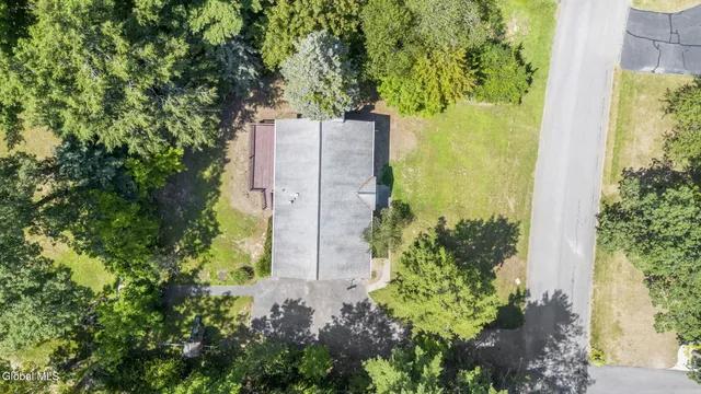 $399,000 | 859 Hereford Way, Niskayuna, NY 12309