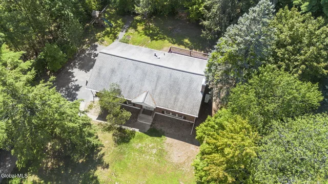 $399,000 | 859 Hereford Way, Niskayuna, NY 12309