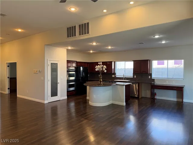 $2,350 | 2846 Grande Valley Drive, Las Vegas, NV 89135