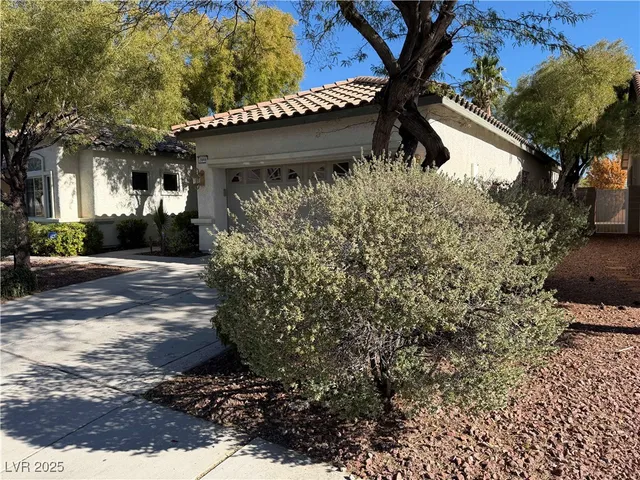 $2,350 | 2846 Grande Valley Drive, Las Vegas, NV 89135