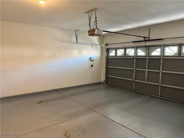 $2,350 | 2846 Grande Valley Drive, Las Vegas, NV 89135