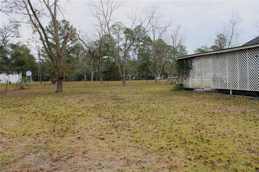 125 Trailwood Road Valdosta, GA 31602 - Photo 11 of 19 a view of open space with trees