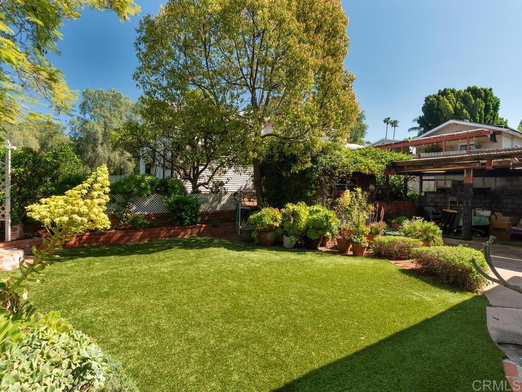 210 South Orange Avenue Fallbrook, CA 92028 - Photo 24 of 40 Back Yard