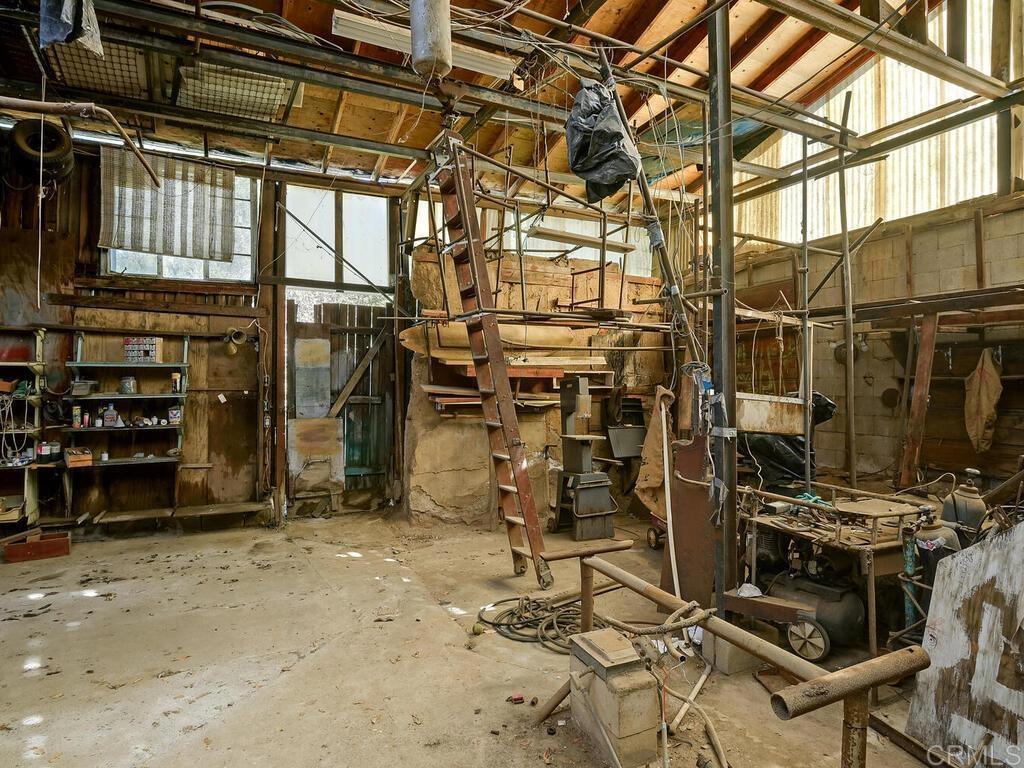210 South Orange Avenue Fallbrook, CA 92028 - Photo 27 of 40 Inside Barn
