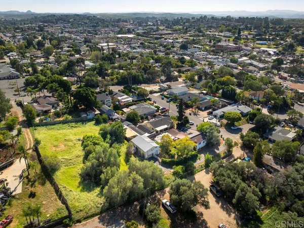 $599,000 | 210 South Orange Avenue, Fallbrook, CA 92028