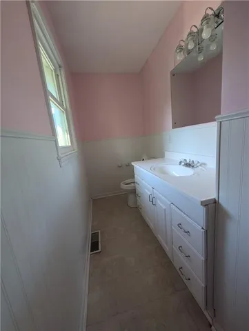 $220,000 | 4204 South Mccoy Street, Independence, MO 64055