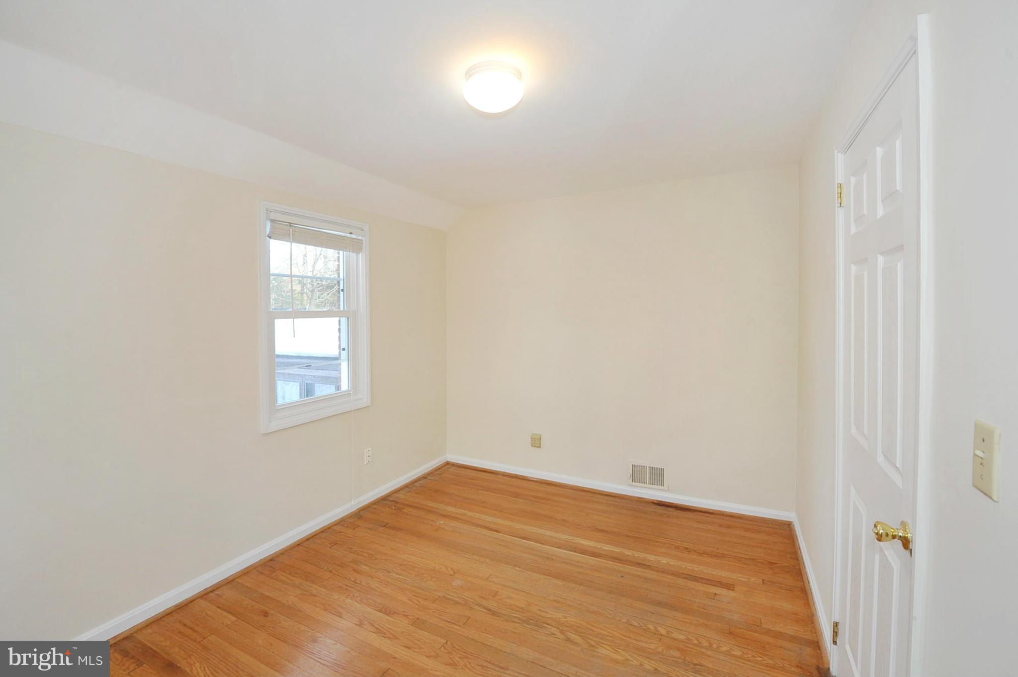 10201 Carson Place Silver Spring, MD 20901 - Photo 7 of 17 Bedroom