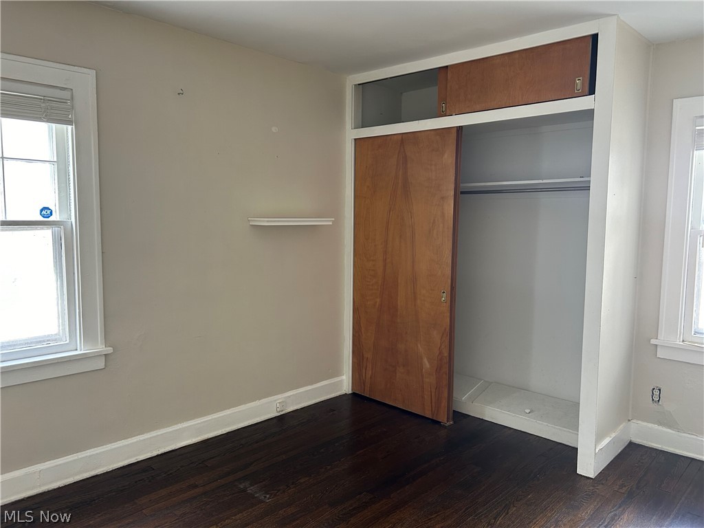 3658 Strathavon Road Cleveland, OH 44120 - Photo 12 of 16