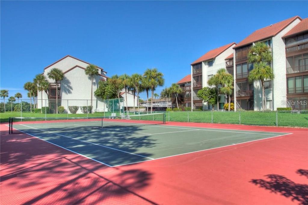 1622 Stickney Point Road, Unit 22202 Sarasota, FL 34231 - Photo 19 of 24