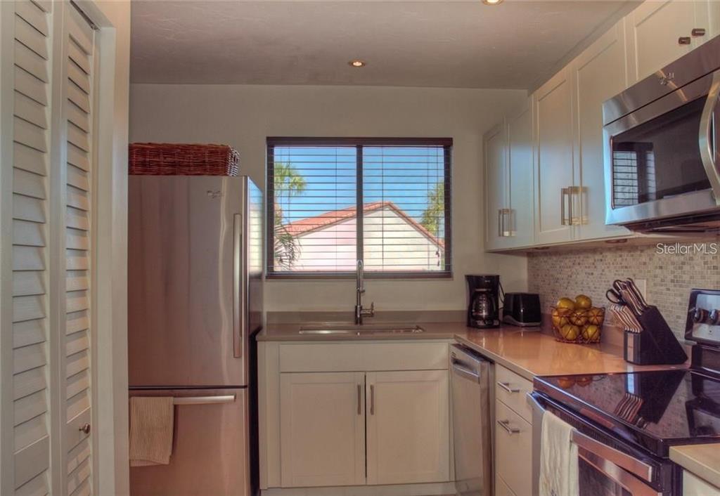 1622 Stickney Point Road, Unit 22202 Sarasota, FL 34231 - Photo 10 of 24