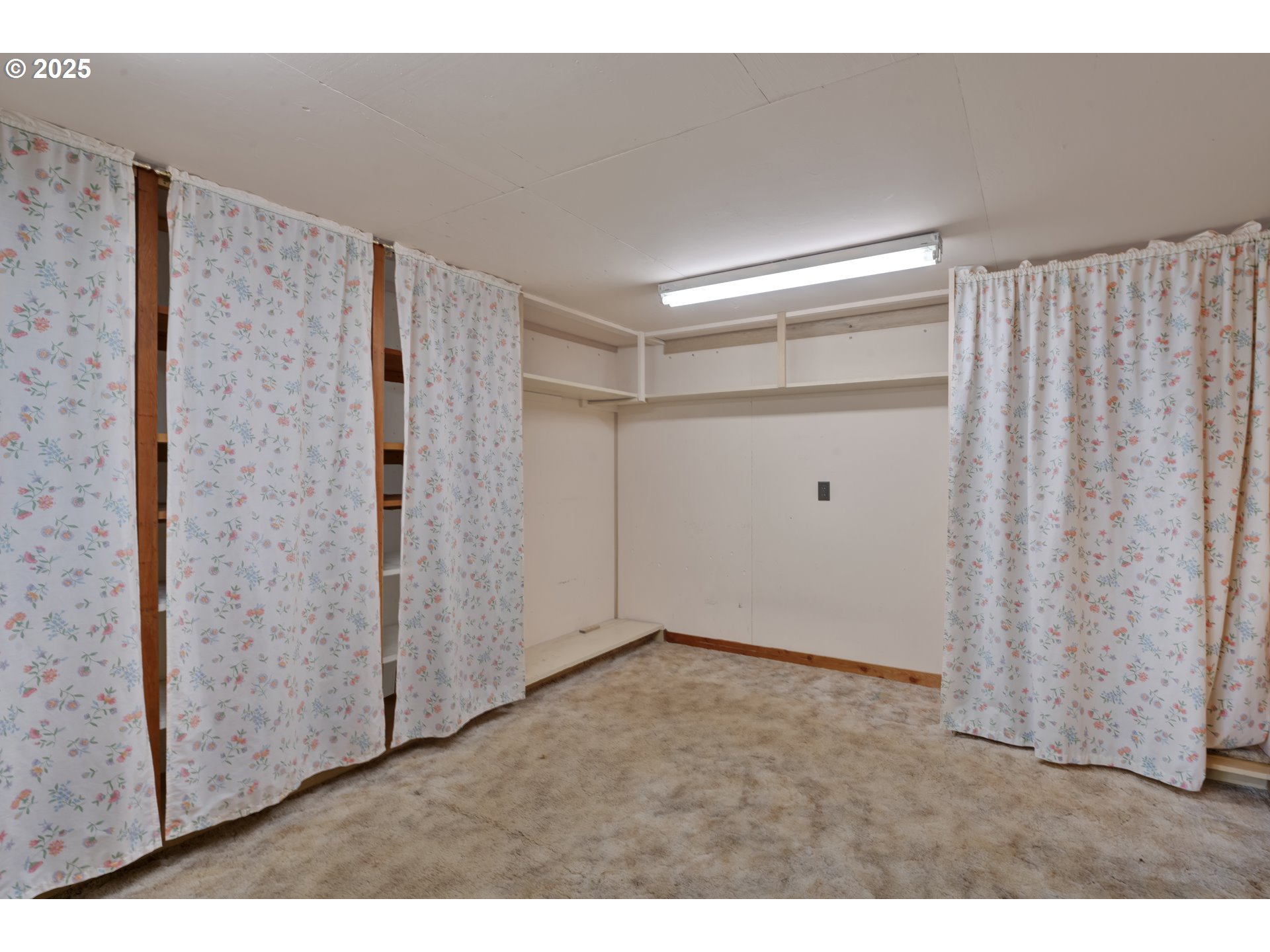 72792 Shoestring Road Cottage Grove, OR 97424 - Photo 23 of 43 Gallery Image 23