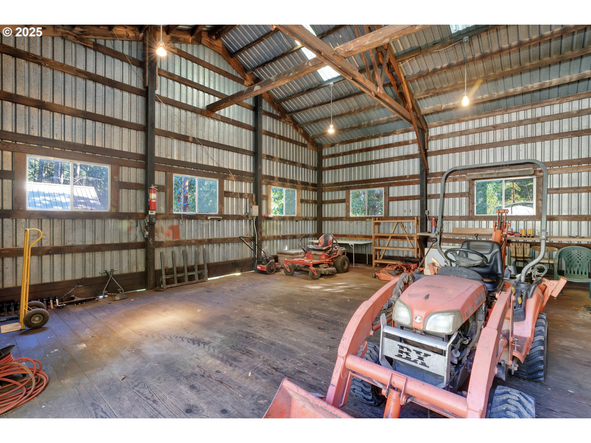 72792 Shoestring Road Cottage Grove, OR 97424 - Photo 5 of 43 Gallery Image 5