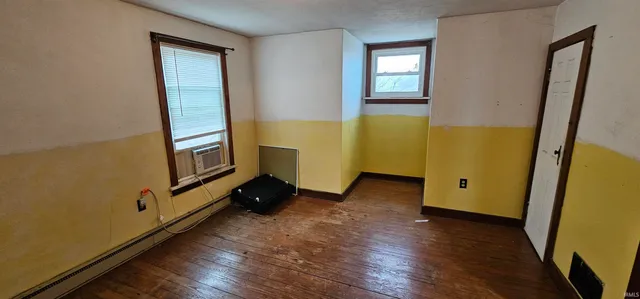 $1 | 7743 West 400 North, Pennville, IN 47369