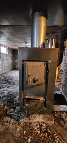 $1 | 7743 West 400 North, Pennville, IN 47369