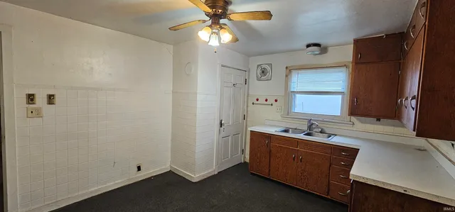 $1 | 7743 West 400 North, Pennville, IN 47369