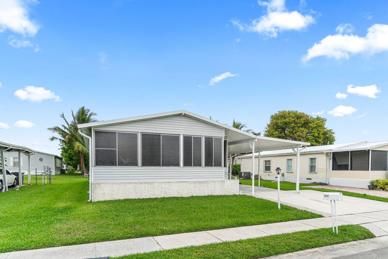 1541 Southwest 65th Avenue Boca Raton, FL 33428 - Photo 2 of 23 003-1541Southwest65thAvenue-BocaRaton-FL