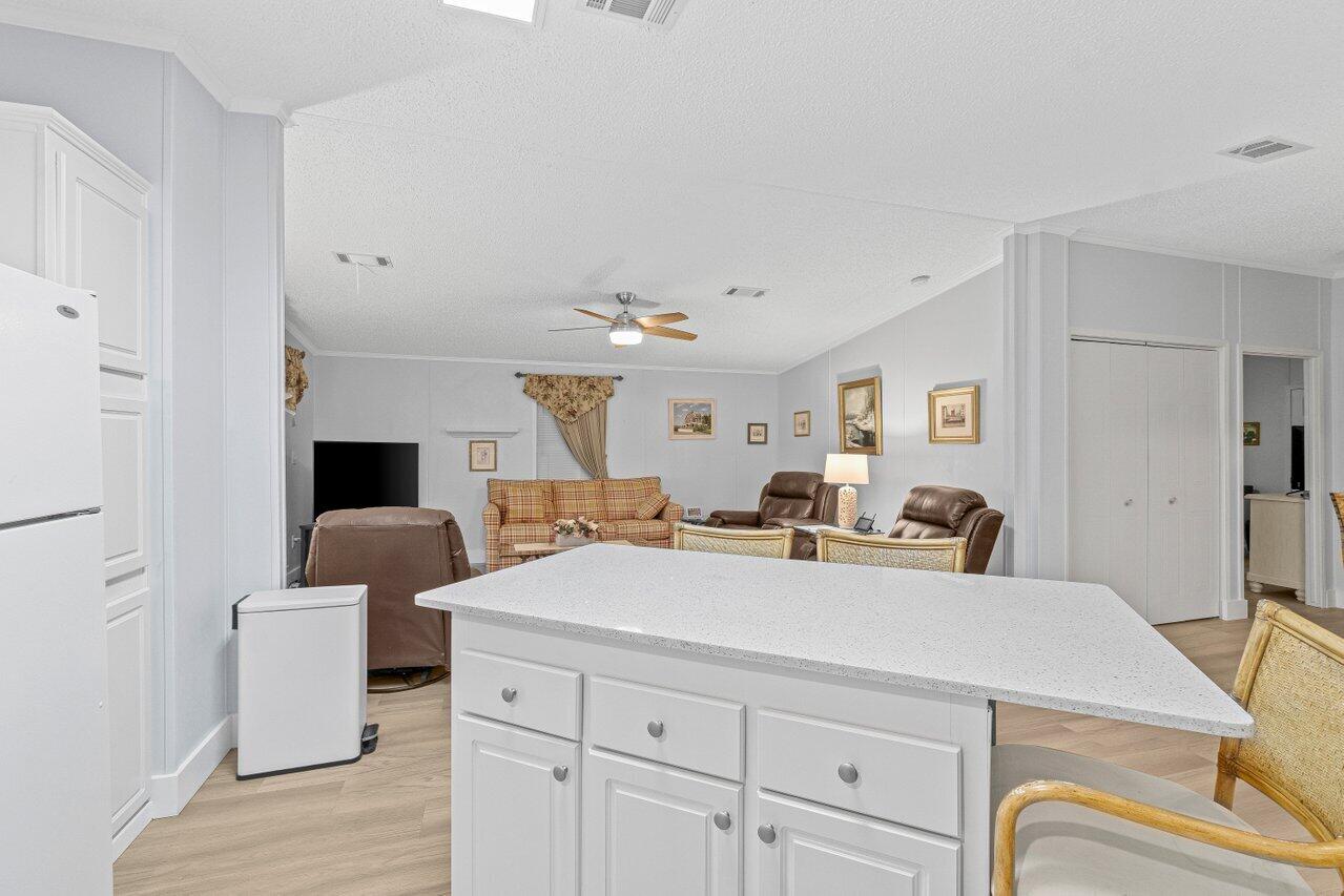 1541 Southwest 65th Avenue Boca Raton, FL 33428 - Photo 9 of 23 011-1541Southwest65thAvenue-BocaRaton-FL