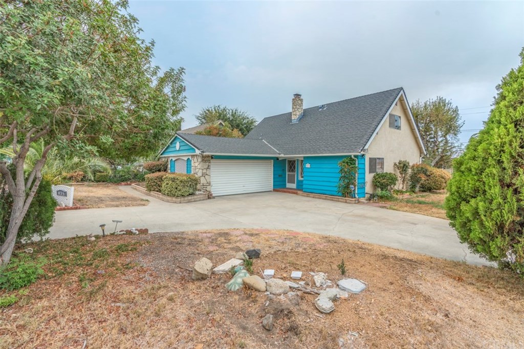 435 East Monterey Road Corona, CA 92879 - Photo 1 of 1 Huge Lot with Circular Driveway!