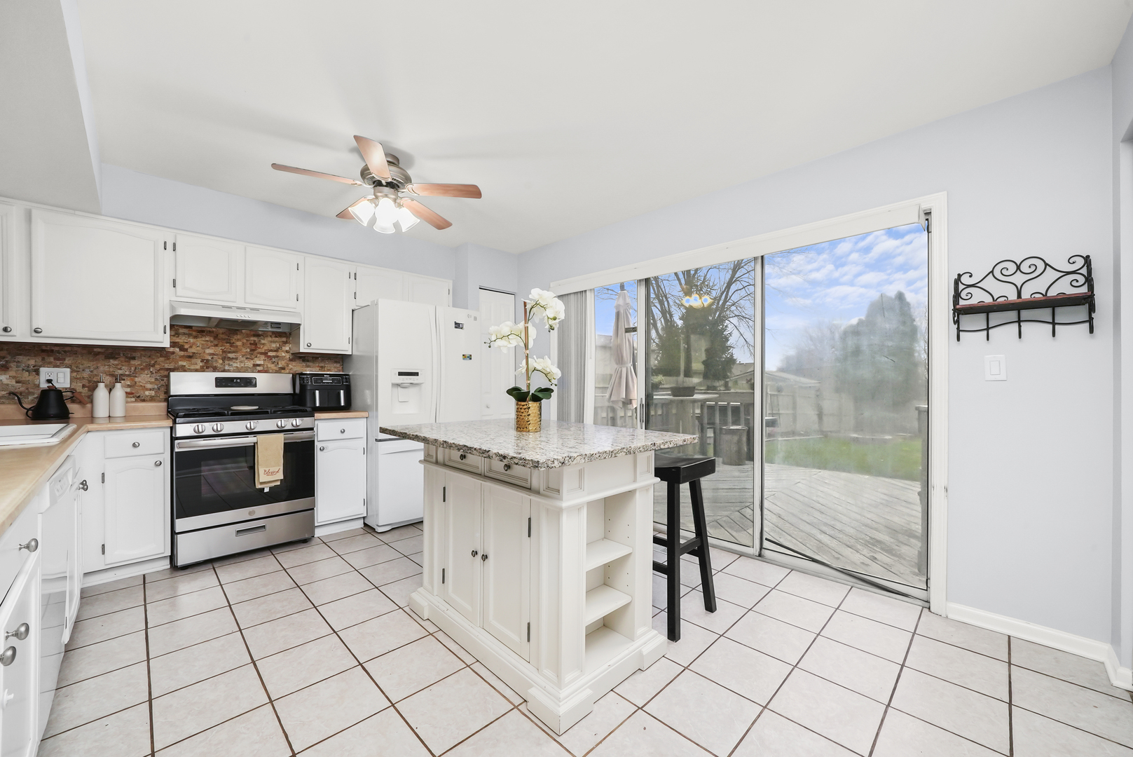 760 Thorndale Drive Elgin, IL 60120 - Photo 15 of 29