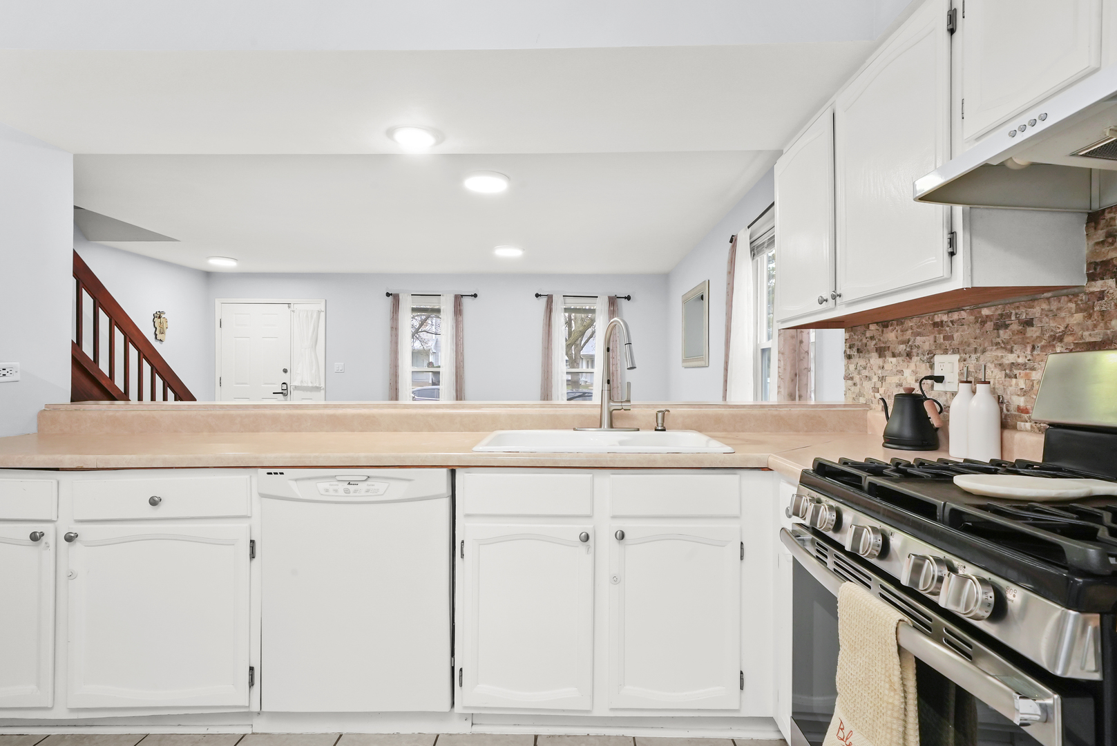 760 Thorndale Drive Elgin, IL 60120 - Photo 18 of 29