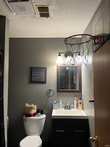 $250,000 | 1210 Char-Lee Drive, Evansville, IN 47712