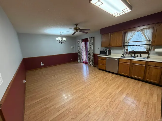 $244,900 | 1210 Char-Lee Drive, Evansville, IN 47712