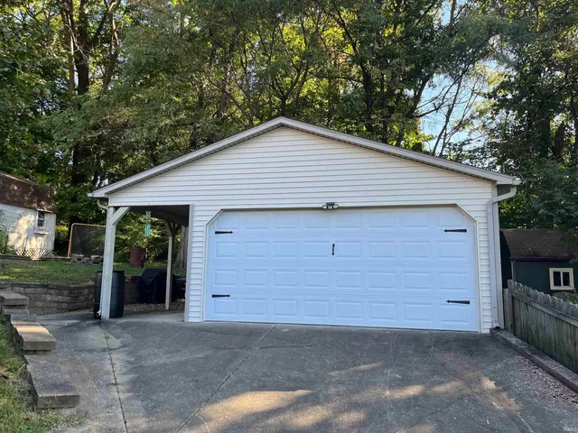 $250,000 | 1210 Char-Lee Drive, Evansville, IN 47712