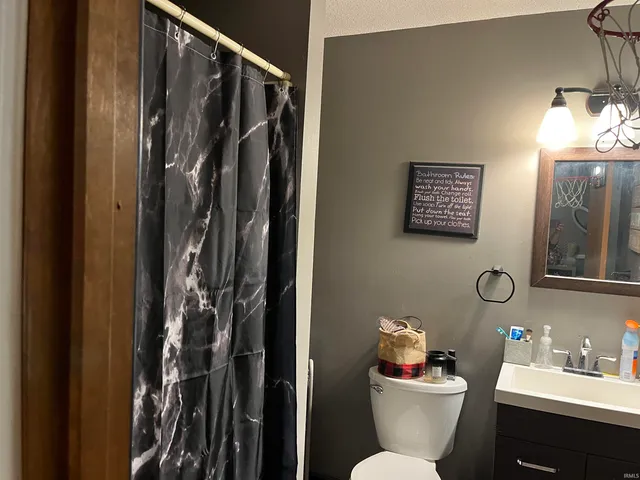 $244,900 | 1210 Char-Lee Drive, Evansville, IN 47712