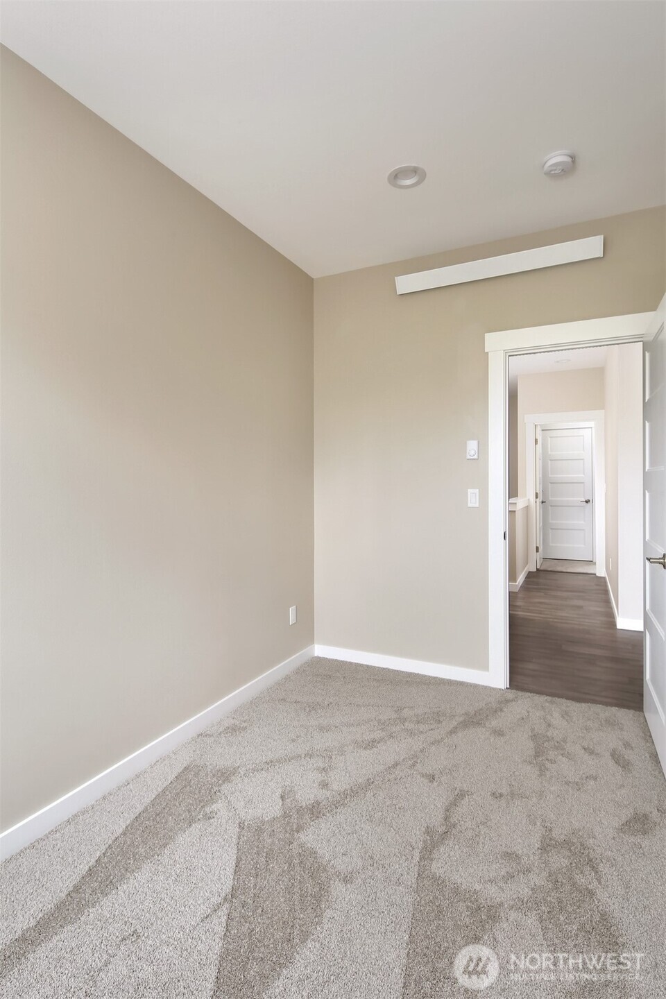 1515 North Waugh Road, Unit A Mount Vernon, WA 98273 - Photo 16 of 28 wooden floor in a room