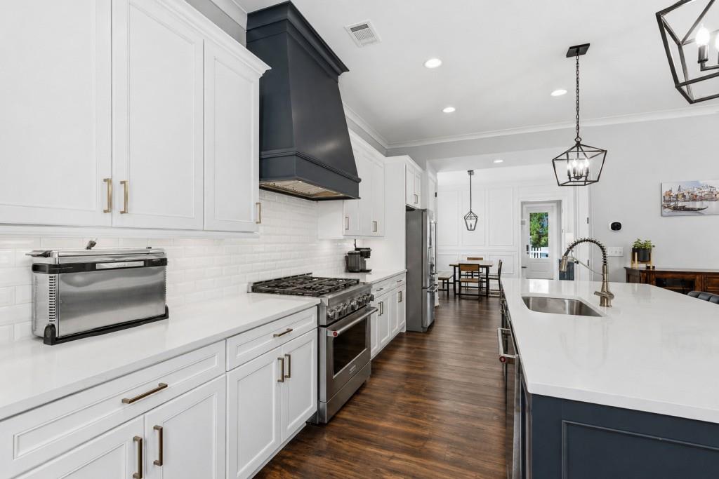1822 Commons Circle Atlanta, GA 30341 - Photo 10 of 48
