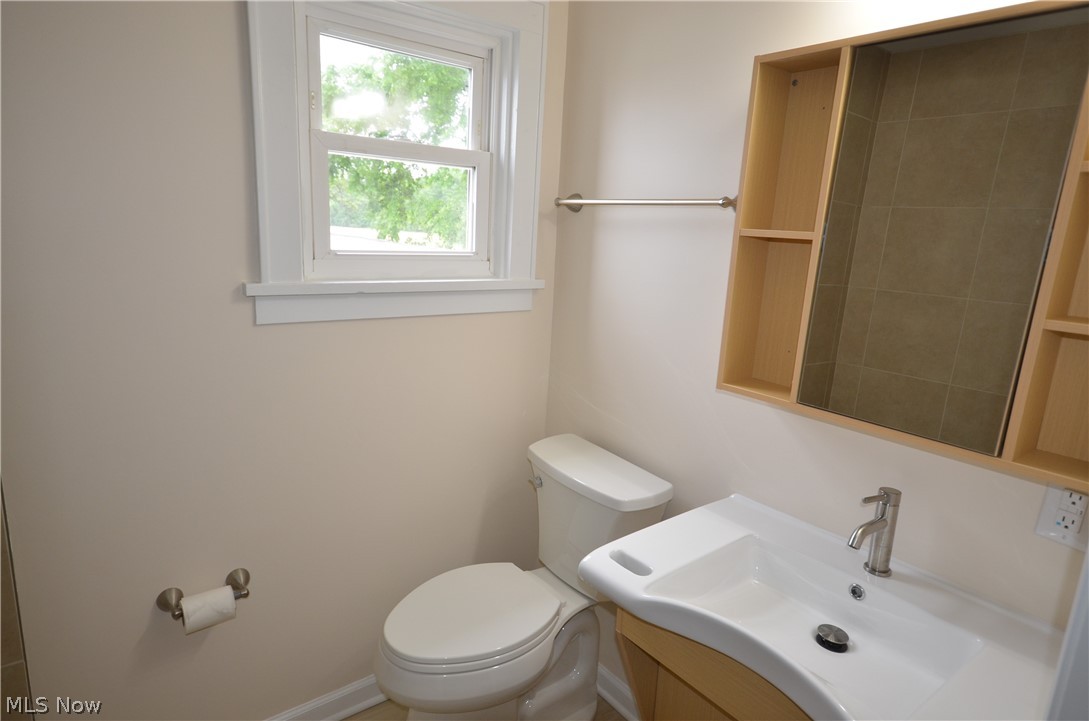 989 Industry Road Atwater, OH 44201 - Photo 26 of 45 first floor