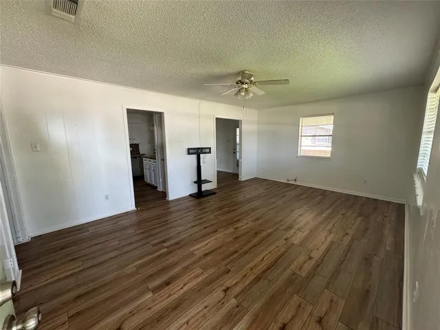 $1,300 | 130 Seaside Drive, Gun Barrel City, TX 75156