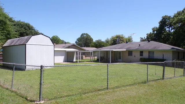 $1,300 | 130 Seaside Drive, Gun Barrel City, TX 75156