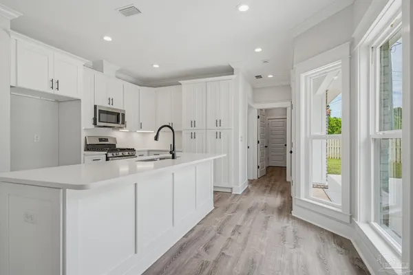 $679,000 | 3110 East Mallory Street, Pensacola, FL 32503