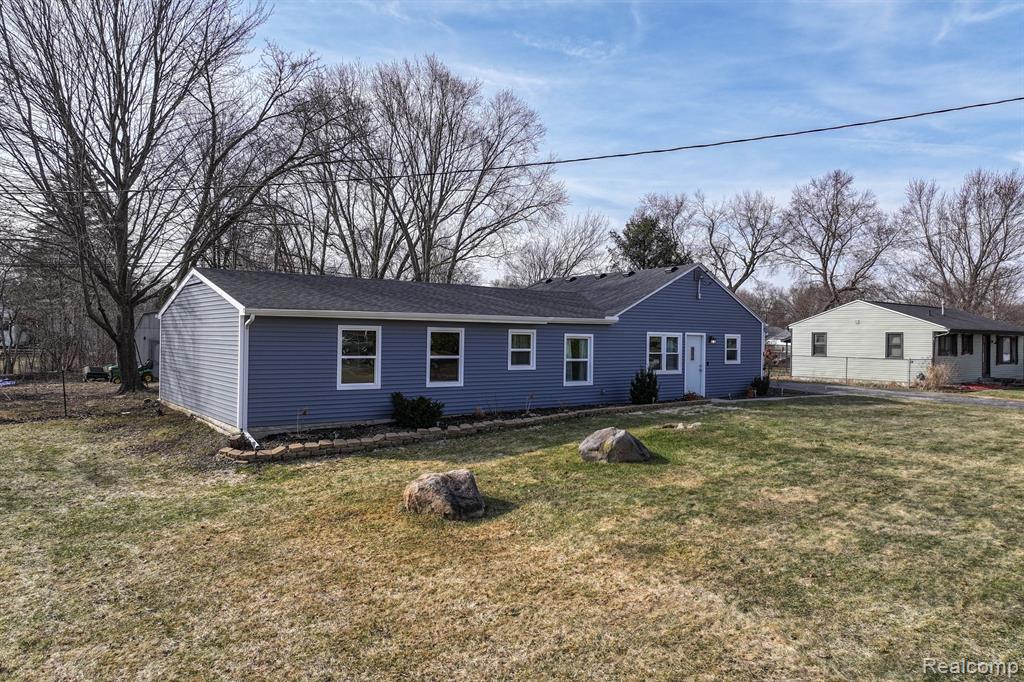 370 East Rising Street Davison, MI 48423 - Photo 2 of 21