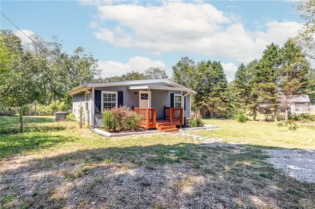 $260,000 | 3916 Petes Drive, Gainesville, GA 30506