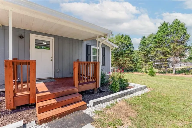 $260,000 | 3916 Petes Drive, Gainesville, GA 30506