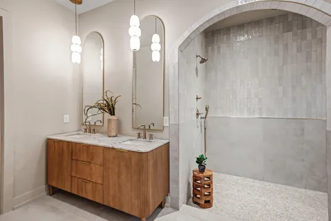 a bathroom with a bathtub