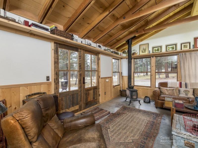 17550 Wilt Road Sisters, OR 97759 - Photo 16 of 25 Additional Photo