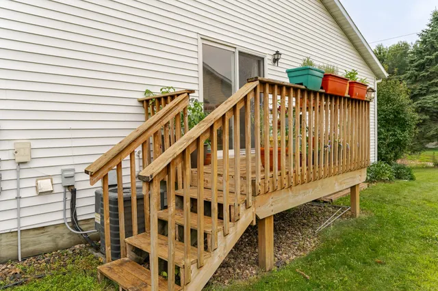 $325,000 | 2809 Northern Valley Drive Northeast, Rochester, MN 55906