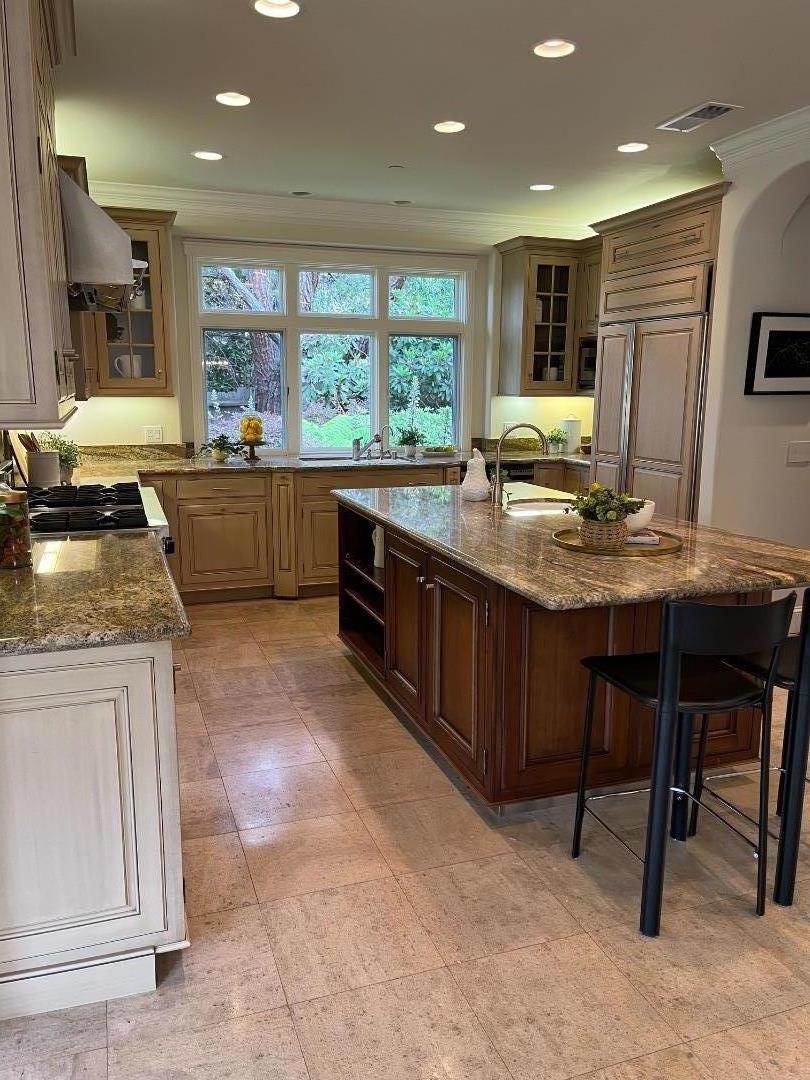 26990 Taaffe Road Los Altos Hills, CA 94022 - Photo 10 of 25