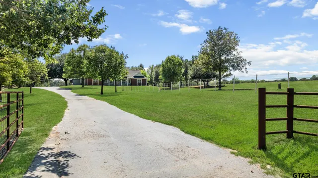$789,000 | 1688 County Road 3118, Quitman, TX 75783